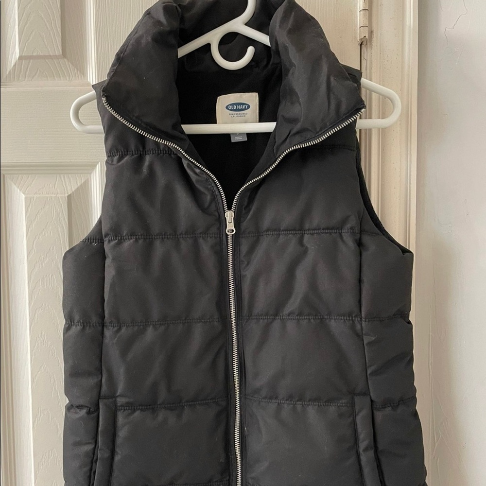 Black Puff Vest
